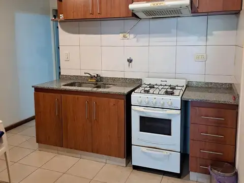 Depto Tipo Casa en Venta en Parque Chacabuco, USD 67.000