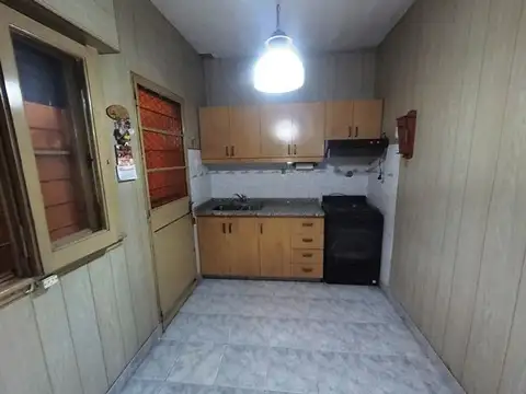 ¡Oportunidad! Venta de PH / 2 Ambientes c/Terraza. A mejorar