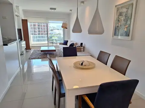 Departamento en Alquiler con 1 cocheras