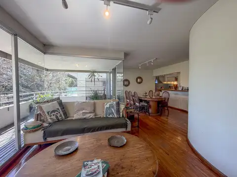 Departamento de 2 Dormitorios frente al Parque Independencia | Patio Exclusivo de 93 m² y Quinc...