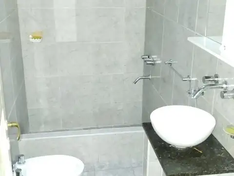 Casa 3 ambientes con cochera