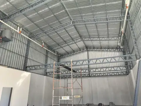 CÓDIGO: MR-2029 | GALPÓN INDUSTRIAL EN ALQUILER - ITUZAINGÓ