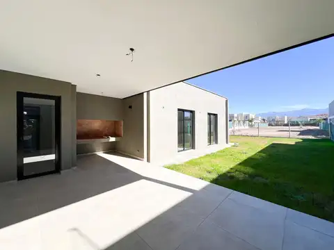 Casa en Lujan De Cuyo