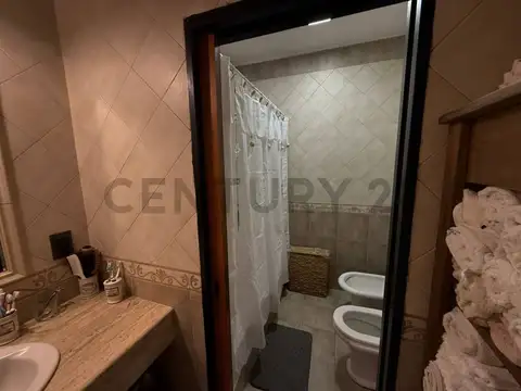 Casa en venta en Hudson con parque y pileta