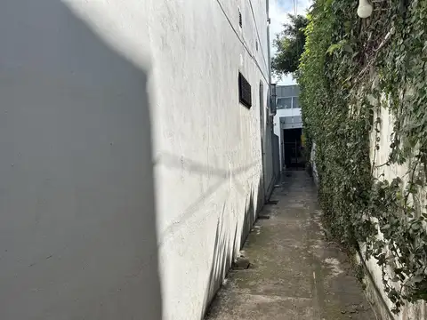Depto Tipo Casa 2 ambientes con 1 baño