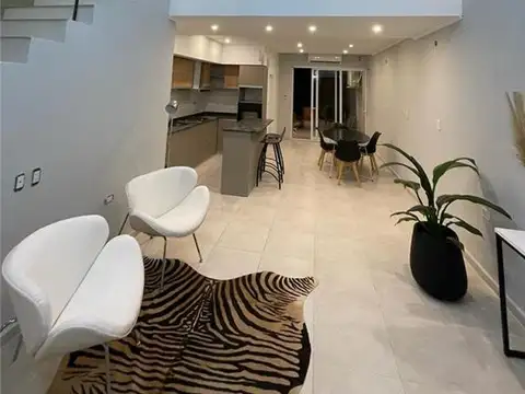 CALLE 16  RIVADAVIA 2300