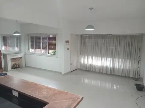 Casa en Alquiler en Villa Sarmiento, $ 1.600.000