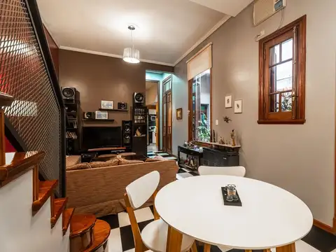 Casa 5 ambientes con 3 baños