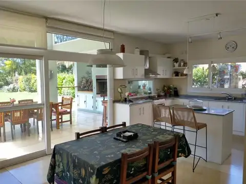 Camino Bancalari Benavidez  al 3900