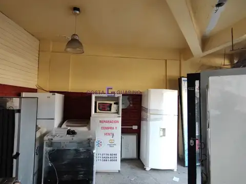 Avenida General Enrique Mosconi 900