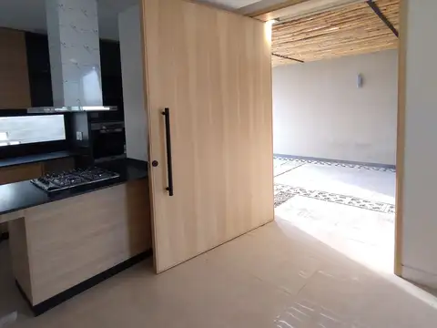 Casa en Alquiler en Lujan de Cuyo, USD 1.200