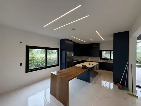 Casa en Venta en Lagoon Pilar, USD 550.000
