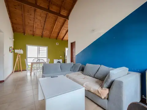 Depto Tipo Casa en Venta en Los Pinares, USD 72.500