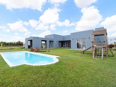 Casa en Venta de 4 dormitorios