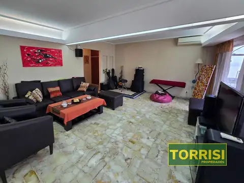 Departamento 4 ambientes con 4 baños