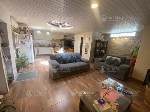 Venta casa con locales en lausana