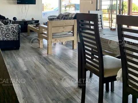 Casa 3 ambientes con 2 baños