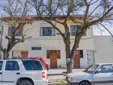 Ph en planta alta 4 ambientes. A la calle - Mundialista