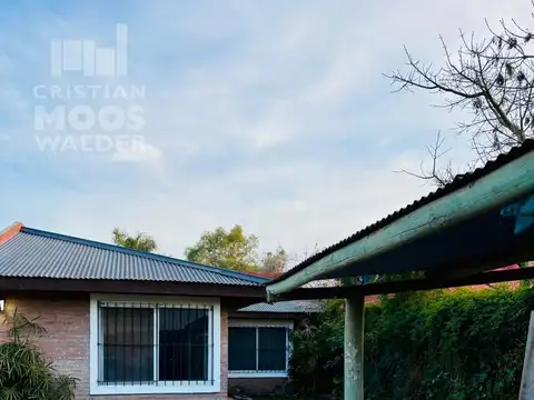 Casa 4 ambientes con 2 baños