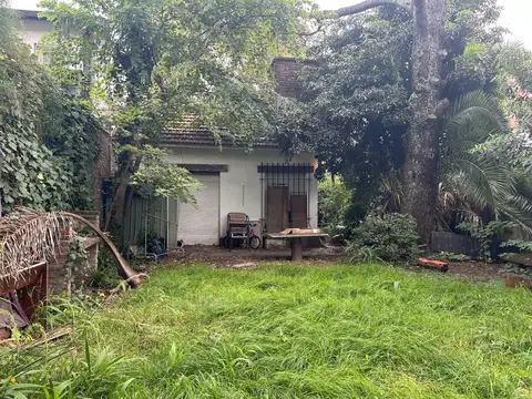 Excelente terreno zona residencial, 10 x 30 c/construccion a refaccionar apto credito