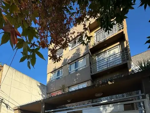 Rivera Indarte 300, Piso 3