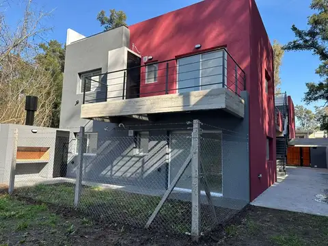 VENTA DEPTO 2 AMB CON TERRAZA/COCHERA