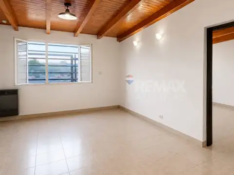 ALQUILER CASA 1 DORM -GARAGE- HOSPITAL MILITAR