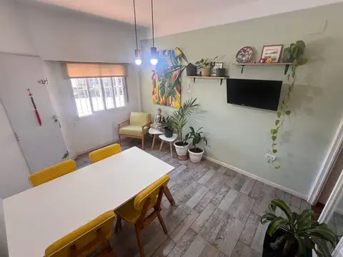 Depto Tipo Casa 2 ambientes con 1 baño