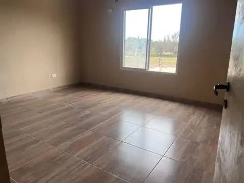 Venta Espectacular Casa a Estrenar 3 hab. Lujan