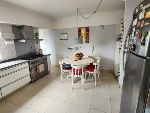 Departamento 5 ambientes con 2 baños