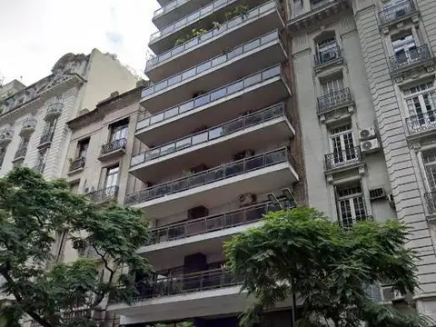 Venta departamento 4 amb con balcón y cochera en Retiro