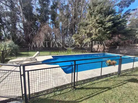 Casa con parque y pileta Country Boca Raton