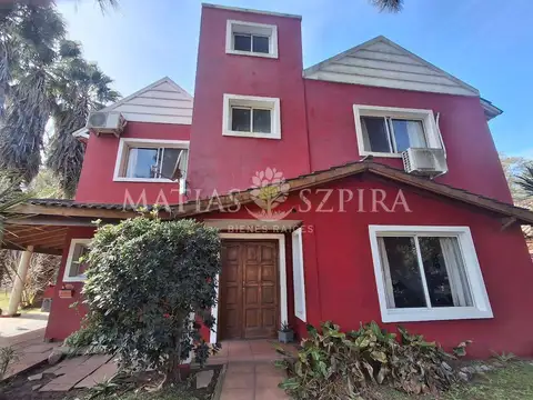 Casa con parque y pileta Country Boca Raton