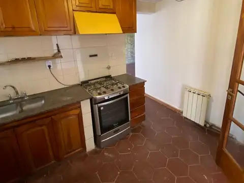 VENTA CASA DE 4 DORMITORIOS, DORREGO, GUAYMALLEN