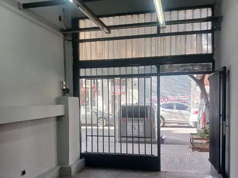 LOCAL COMERCIAL ALQUILER FLORESTA  SIN EXPENSAS