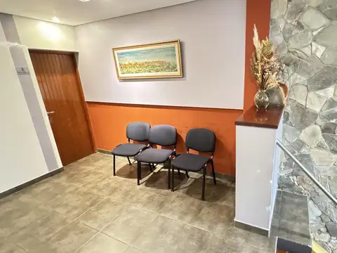 Oficina en Alquiler al Norte