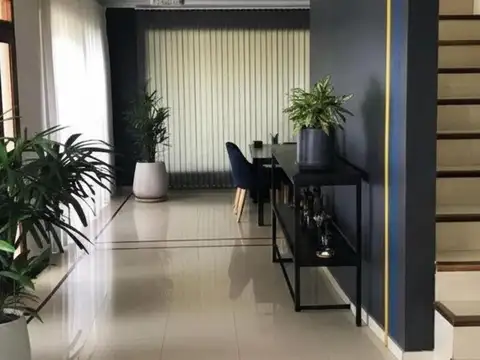 Casa en Venta en Los Puentes, USD 320.000