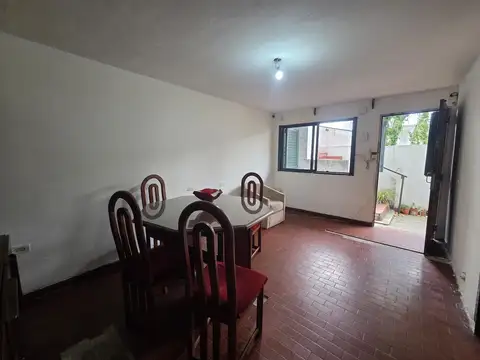PH 2 hab. en Planta Baja con Patio | Calle 20 e/ 46 y 47 |