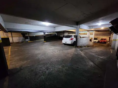 Cochera en Venta Cubierta