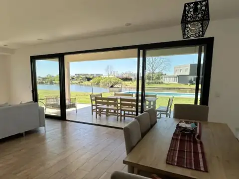 Casa Venta alquiler al agua