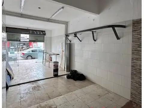 Local en Alquiler en Caseros, $ 1.200.000