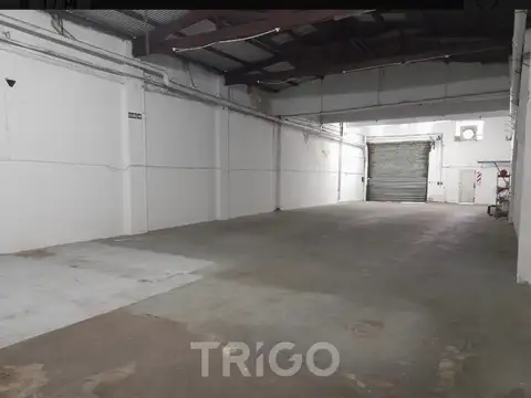 OPORTUNIDAD DE FINANCIACIÓN Depósito doble Galpón en venta en Villa Sarmiento Morón Acceso Oeste