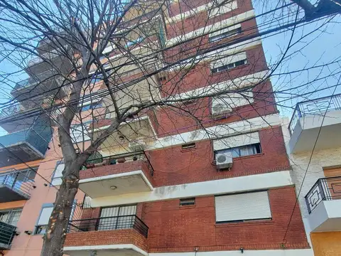 VENTA 3 AMBIENTES EN DUPLEX CON BALCON ATERRAZADO Y PARRILLA - VILLA PUEYRREDON