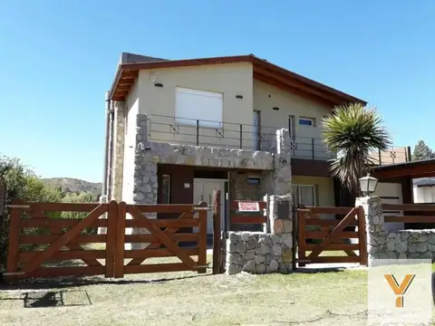 Casa en venta - 3 Dormitorios 3 Baños - Córdoba