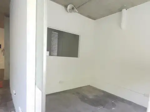 Oficina 3 ambientes con 1 baño