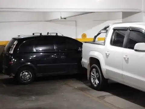 COCHERA EN VENTA BARRIO MONTE CASTRO
