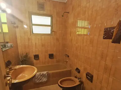 Departamento en Venta en Parque Rivadavia, USD 183.000