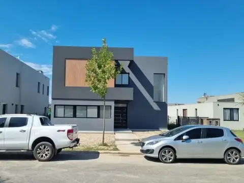 Casa en Venta en Vila Marina II