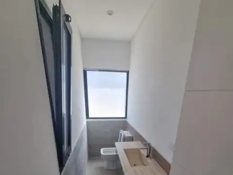 Casa  en Venta en Vila Marina II, Villanueva, Tigre