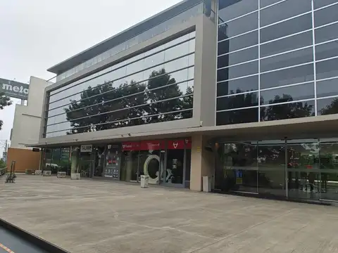 VENTA Oficina en Polo 1, 61 mts. km 53